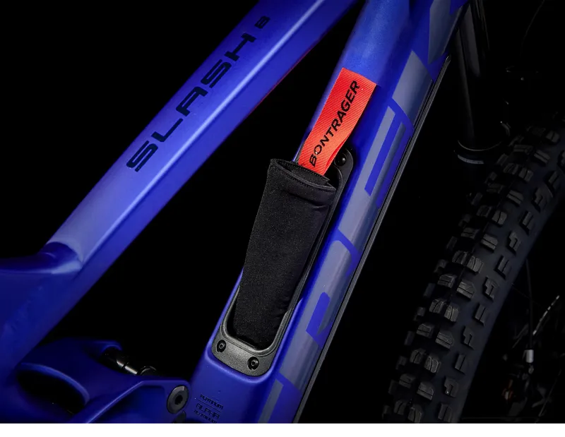 Trek Slash 8 Enduro Mountain Bike in Hex Blue-6